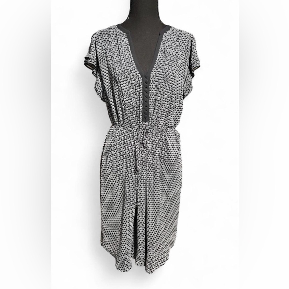 H&M Black and White Geometric Midi Dress Business Casual Slimming